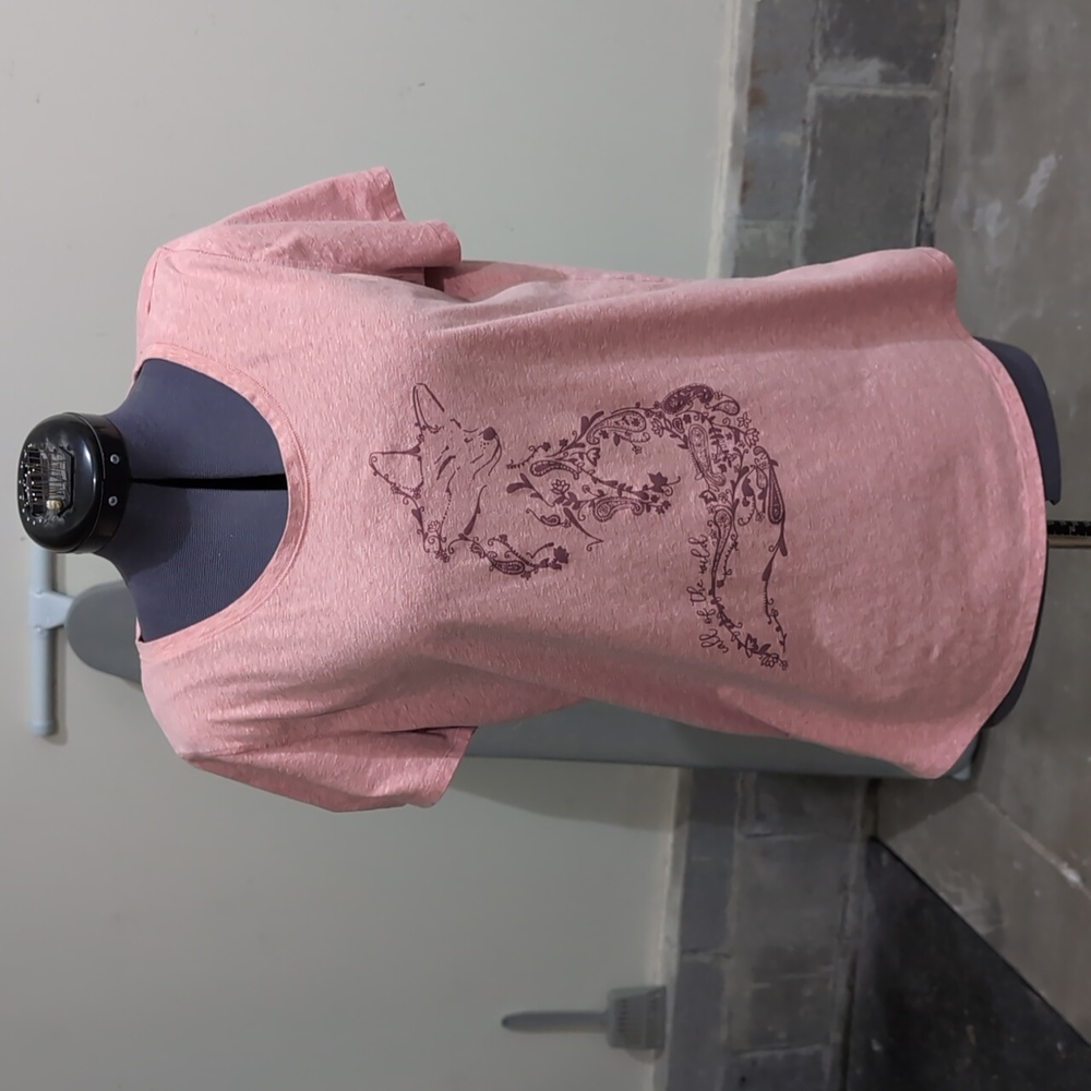 St John's Bay muted pink Fox 'Call of the wild' keyhole T-shirt  Size m